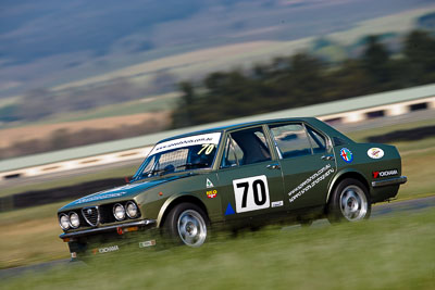 70;1976-Alfa-Romeo-Alfetta-GT;31-October-2009;Australia;David-Wong;FOSC;Festival-of-Sporting-Cars;Marque-Sports;NSW;New-South-Wales;Wakefield-Park;auto;classic;historic;motion-blur;motorsport;racing;super-telephoto;vintage