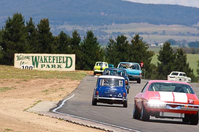 181;1963-Morris-Cooper-S;31-October-2009;Australia;David-Gray;FOSC;Festival-of-Sporting-Cars;Group-N;Historic-Touring-Cars;NSW;New-South-Wales;Wakefield-Park;auto;classic;historic;motorsport;racing;super-telephoto;vintage