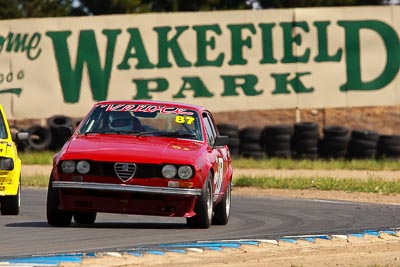 87;1976-Alfa-Romeo-Alfetta-GT;31-October-2009;Australia;FOSC;Festival-of-Sporting-Cars;George-Tillett;Marque-Sports;NSW;New-South-Wales;Wakefield-Park;auto;classic;historic;motorsport;racing;super-telephoto;vintage