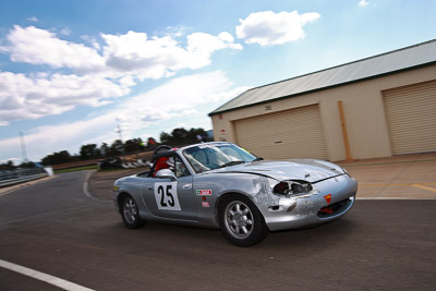 25;1999-Mazda-MX‒5;31-October-2009;Australia;FOSC;Festival-of-Sporting-Cars;Marque-Sports;Mazda-MX‒5;Mazda-MX5;Mazda-Miata;NSW;Neil-Halls;New-South-Wales;Wakefield-Park;auto;motorsport;racing;wide-angle