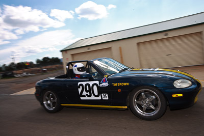 290;1998-Mazda-MX‒5;31-October-2009;Australia;FOSC;Festival-of-Sporting-Cars;Marque-Sports;Mazda-MX‒5;Mazda-MX5;Mazda-Miata;NSW;New-South-Wales;Tim-Brown;Wakefield-Park;auto;motorsport;racing;wide-angle