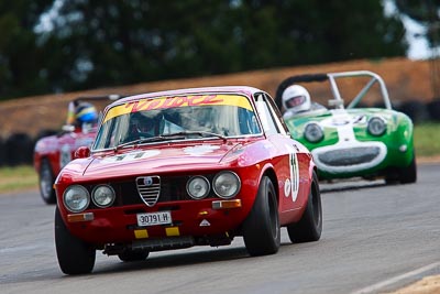 11;1970-Alfa-Romeo-GTV;31-October-2009;Australia;Colin-Wilson‒Brown;FOSC;Festival-of-Sporting-Cars;Group-S;NSW;New-South-Wales;Sports-Cars;Wakefield-Park;auto;classic;historic;motorsport;racing;super-telephoto;vintage