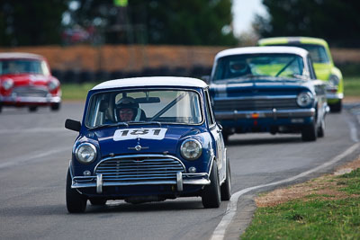 181;1963-Morris-Cooper-S;31-October-2009;Australia;David-Gray;FOSC;Festival-of-Sporting-Cars;Group-N;Historic-Touring-Cars;NSW;New-South-Wales;Wakefield-Park;auto;classic;historic;motorsport;racing;super-telephoto;vintage
