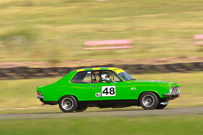 48;1972-Holden-Torana-XU‒1;31-October-2009;Australia;FOSC;Festival-of-Sporting-Cars;Group-N;Historic-Touring-Cars;NSW;New-South-Wales;Noel-Roberts;Wakefield-Park;auto;classic;historic;motion-blur;motorsport;racing;super-telephoto;vintage