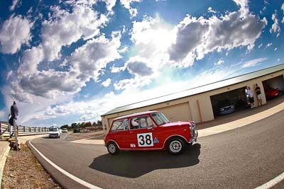 38;1964-Morris-Cooper-S;31-October-2009;Australia;FOSC;Festival-of-Sporting-Cars;Group-N;Historic-Touring-Cars;John-Lockyer;NSW;New-South-Wales;Wakefield-Park;auto;classic;fisheye;historic;motorsport;racing;vintage