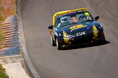 86;1-November-2009;Australia;Greg-Quince;Mazda-MX‒5;Mazda-MX5;Mazda-Miata;Murray-Scoble;NSW;NSW-State-Championship;NSWRRC;Narellan;New-South-Wales;Oran-Park-Raceway;Production-Sports-Cars;auto;motorsport;racing;super-telephoto