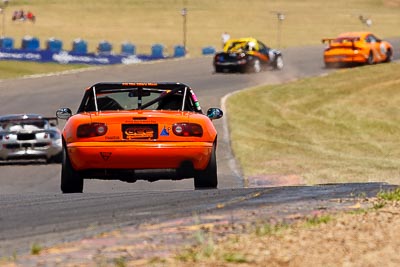 19;1-November-2009;Australia;Mazda-MX‒5;Mazda-MX5;Mazda-Miata;NSW;NSW-State-Championship;NSWRRC;Narellan;New-South-Wales;Oran-Park-Raceway;Peter-Lacey;Production-Sports-Cars;Robin-Lacey;auto;motorsport;racing;super-telephoto