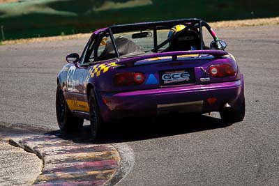 20;1-November-2009;Australia;Mazda-MX‒5;Mazda-MX5;Mazda-Miata;NSW;NSW-State-Championship;NSWRRC;Narellan;New-South-Wales;Oran-Park-Raceway;Peter-Lacey;Production-Sports-Cars;Robin-Lacey;auto;motorsport;racing;super-telephoto