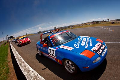 32;1-November-2009;Andrew-Thomas;Australia;Mazda-MX‒5;Mazda-MX5;Mazda-Miata;Mike-Calcutt;NSW;NSW-State-Championship;NSWRRC;Narellan;New-South-Wales;Oran-Park-Raceway;Production-Sports-Cars;auto;fisheye;motorsport;racing