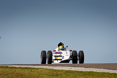 1;1-November-2009;Australia;Benjamin-Porter;Checkmate;NSW;NSW-State-Championship;NSWRRC;Narellan;New-South-Wales;Oran-Park-Raceway;auto;motorsport;racing;super-telephoto