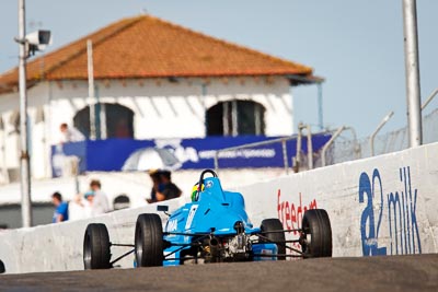 17;1-November-2009;Australia;Formula-Ford;Gerard-McLeod;NSW;NSW-State-Championship;NSWRRC;Narellan;New-South-Wales;Oran-Park-Raceway;Van-Dieman-RF00;auto;motorsport;racing;super-telephoto