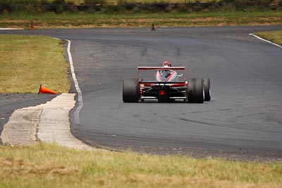 35;21-March-2010;Australia;Chris-Farrell;Fomula-Tasman;Formula-4000;Morgan-Park-Raceway;QLD;Queensland;Warwick;auto;motorsport;racing;super-telephoto