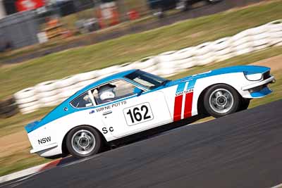 162;1974-Datsun-260Z;2-April-2010;Australia;Bathurst;FOSC;Festival-of-Sporting-Cars;Historic-Sports-Cars;Mt-Panorama;NSW;New-South-Wales;Wayne-Potts;auto;classic;motorsport;racing;super-telephoto;vintage