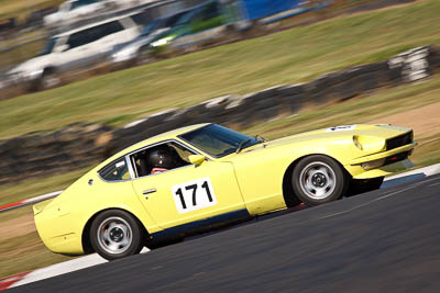 171;1971-Datsun-240Z;2-April-2010;Australia;Bathurst;FOSC;Festival-of-Sporting-Cars;Historic-Sports-Cars;Mark-Cassells;Mt-Panorama;NSW;New-South-Wales;auto;classic;motorsport;racing;super-telephoto;vintage