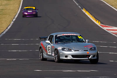 95;1995-Mazda-MX‒5;2-April-2010;Australia;Bathurst;FOSC;Festival-of-Sporting-Cars;Marque-Sports;Matilda-Mravicic;Mazda-MX‒5;Mazda-MX5;Mazda-Miata;Mt-Panorama;NSW;New-South-Wales;auto;motorsport;racing;super-telephoto