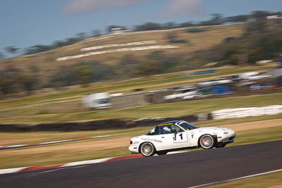 911;1990-Mazda-MX‒5;2-April-2010;Adam-Dodd;Australia;Bathurst;FOSC;Festival-of-Sporting-Cars;Marque-Sports;Mazda-MX‒5;Mazda-MX5;Mazda-Miata;Mt-Panorama;NSW;New-South-Wales;auto;motion-blur;motorsport;racing;telephoto