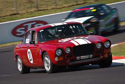 20;1971-Jaguar-XJ6;2-April-2010;Australia;Bathurst;Brian-Todd;FOSC;Festival-of-Sporting-Cars;Improved-Production;Mt-Panorama;NSW;New-South-Wales;auto;motorsport;racing;super-telephoto