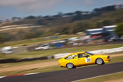 128;1977-Alfa-Romeo-Alfetta-GTV;2-April-2010;385MUO;Australia;Bathurst;FOSC;Festival-of-Sporting-Cars;Improved-Production;Mt-Panorama;NSW;New-South-Wales;Simon-Mills;auto;motion-blur;motorsport;racing;telephoto