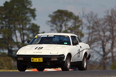 19;1977-Triumph-TR8-Coupe;2-April-2010;Australia;Bathurst;FOSC;Festival-of-Sporting-Cars;Luke-Saunders;Mt-Panorama;NSW;New-South-Wales;Regularity;WEJ383;auto;motorsport;racing;super-telephoto