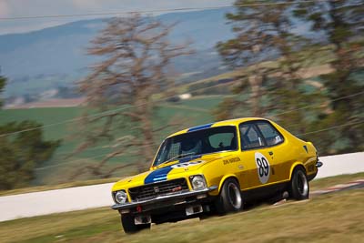 89;1972-Holden-Torana-XU‒1;2-April-2010;Australia;Bathurst;FOSC;Festival-of-Sporting-Cars;Historic-Touring-Cars;John-Harrison;Mt-Panorama;NSW;New-South-Wales;auto;classic;motorsport;racing;super-telephoto;vintage