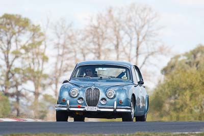 63;1963-Jaguar-Mk-II;2-April-2010;21322H;Australia;Bathurst;FOSC;Festival-of-Sporting-Cars;Historic-Touring-Cars;John-Dunning;Mt-Panorama;NSW;New-South-Wales;auto;classic;motorsport;racing;super-telephoto;vintage