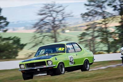 42;1973-Holden-Torana-XU‒1;2-April-2010;Australia;Bathurst;FOSC;Festival-of-Sporting-Cars;Historic-Touring-Cars;Mt-Panorama;NSW;New-South-Wales;Teresa-Campbell;auto;classic;motorsport;racing;super-telephoto;vintage