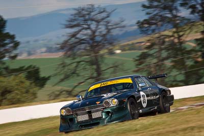 39;1977-Jaguar-XJS;2-April-2010;Australia;Bathurst;Bruce-Grant;FOSC;Festival-of-Sporting-Cars;Marque-Sports;Mt-Panorama;NSW;New-South-Wales;auto;motorsport;racing;super-telephoto