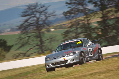 95;1995-Mazda-MX‒5;2-April-2010;Australia;Bathurst;FOSC;Festival-of-Sporting-Cars;Marque-Sports;Matilda-Mravicic;Mazda-MX‒5;Mazda-MX5;Mazda-Miata;Mt-Panorama;NSW;New-South-Wales;auto;motorsport;racing;super-telephoto