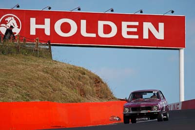 237;1972-Holden-Torana-LJ;3-April-2010;Australia;Bathurst;FOSC;Festival-of-Sporting-Cars;Martin-McLoughlin;Mt-Panorama;NSW;New-South-Wales;Regularity;auto;motorsport;racing;super-telephoto