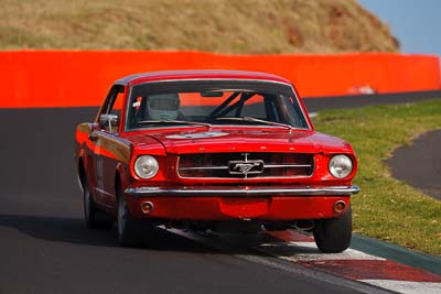 122;1964-Ford-Mustang;3-April-2010;Australia;Bathurst;Bill-Trengrove;FOSC;Festival-of-Sporting-Cars;Historic-Touring-Cars;Mt-Panorama;NSW;New-South-Wales;auto;classic;motorsport;racing;super-telephoto;vintage