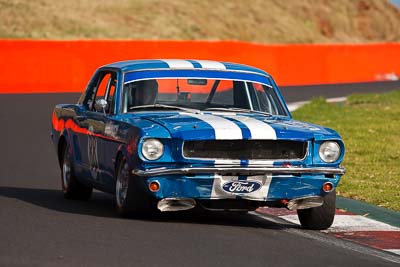 88;1964-Ford-Mustang;3-April-2010;Australia;Bathurst;FOSC;Festival-of-Sporting-Cars;Frank-Viskovich;Historic-Touring-Cars;Mt-Panorama;NSW;New-South-Wales;auto;classic;motorsport;racing;super-telephoto;vintage