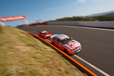 881;2004-Holden-Commodore-VZ;3-April-2010;Australia;Bathurst;FOSC;Festival-of-Sporting-Cars;Geoffrey-Kite;Improved-Production;Mt-Panorama;NSW;New-South-Wales;auto;motion-blur;motorsport;racing;wide-angle