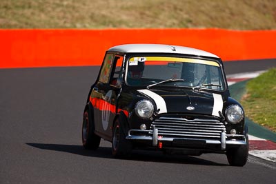 171;1970-Morris-Cooper-S;3-April-2010;Australia;Bathurst;FOSC;Festival-of-Sporting-Cars;Graham-Henshaw;Mt-Panorama;NSW;New-South-Wales;Regularity;auto;motorsport;racing;super-telephoto