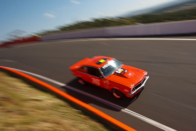 176;1976-Holden-Torana-SS-V8-Hatch;3-April-2010;Australia;Bathurst;FOSC;Festival-of-Sporting-Cars;Mt-Panorama;NSW;New-South-Wales;Regularity;Willian-Vining‒Falvey;auto;motion-blur;motorsport;racing;wide-angle