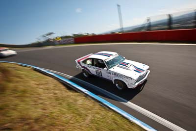 10;1977-Holden-Torana-A9X;3-April-2010;Australia;Bathurst;FOSC;Festival-of-Sporting-Cars;Mt-Panorama;NSW;New-South-Wales;Shaun-Tunny;auto;motorsport;racing;wide-angle