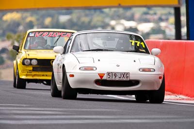 771;1993-Mazda-MX‒5;3-April-2010;519JXG;Australia;Bathurst;FOSC;Festival-of-Sporting-Cars;Marque-Sports;Mazda-MX‒5;Mazda-MX5;Mazda-Miata;Mt-Panorama;NSW;New-South-Wales;Paul-Chapman;auto;motorsport;racing;super-telephoto