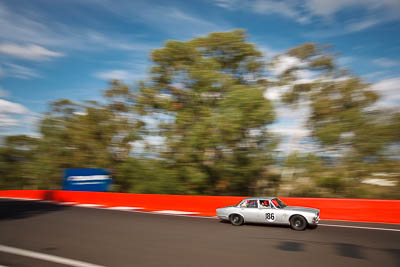 186;1971-Jaguar-XJ6;3-April-2010;36131H;Andrew-Shaw;Australia;Bathurst;FOSC;Festival-of-Sporting-Cars;Mt-Panorama;NSW;New-South-Wales;Regularity;auto;motion-blur;motorsport;racing;trees;wide-angle