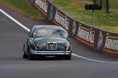67;1964-Jaguar-Mk-II;3-April-2010;Australia;Bathurst;FOSC;Festival-of-Sporting-Cars;Historic-Touring-Cars;Mt-Panorama;NSW;New-South-Wales;Victor-Waterhouse;auto;classic;motorsport;racing;super-telephoto;vintage
