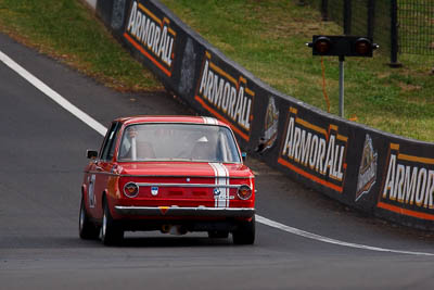 120;3-April-2010;Australia;BMW-2002;Bathurst;Bruce-Forsyth;FOSC;Festival-of-Sporting-Cars;Historic-Touring-Cars;Mt-Panorama;NSW;New-South-Wales;auto;classic;motorsport;racing;super-telephoto;vintage