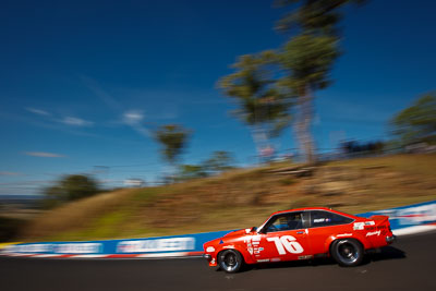 176;1976-Holden-Torana-SS-V8-Hatch;4-April-2010;Australia;Bathurst;FOSC;Festival-of-Sporting-Cars;Mt-Panorama;NSW;New-South-Wales;Regularity;Willian-Vining‒Falvey;auto;clouds;motion-blur;motorsport;movement;racing;sky;speed;wide-angle