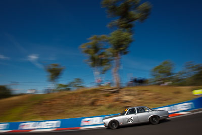 186;1971-Jaguar-XJ6;36131H;4-April-2010;Andrew-Shaw;Australia;Bathurst;FOSC;Festival-of-Sporting-Cars;Mt-Panorama;NSW;New-South-Wales;Regularity;auto;clouds;motion-blur;motorsport;movement;racing;sky;speed;wide-angle