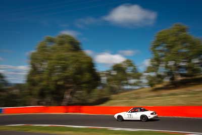 771;1993-Mazda-MX‒5;4-April-2010;519JXG;Australia;Bathurst;FOSC;Festival-of-Sporting-Cars;Fred-Chapman;Mazda-MX‒5;Mazda-MX5;Mazda-Miata;Mt-Panorama;NSW;New-South-Wales;Regularity;auto;motion-blur;motorsport;movement;racing;sky;speed;trees;wide-angle