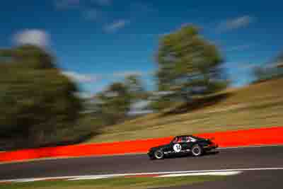 14;1975-Porsche-911-Carrera;4-April-2010;Australia;Bathurst;FOSC;Festival-of-Sporting-Cars;Gregory-Thomson;Mt-Panorama;NSW;New-South-Wales;RS2700;Regularity;auto;motion-blur;motorsport;movement;racing;sky;speed;trees;wide-angle