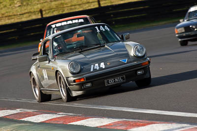 144;00NIL;1987-Porsche-Classic;4-April-2010;Australia;Bathurst;David-Symons;FOSC;Festival-of-Sporting-Cars;Mt-Panorama;NSW;New-South-Wales;Regularity;auto;motorsport;racing;super-telephoto