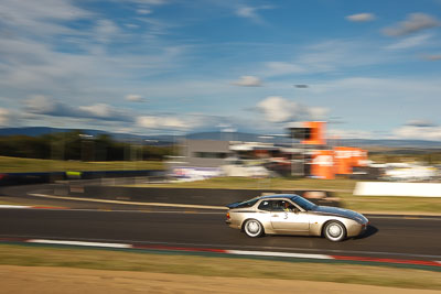 3;1986-Porsche-944-Turbo;4-April-2010;Australia;Bathurst;FOSC;Festival-of-Sporting-Cars;Julian-Rajah;Mt-Panorama;NSW;New-South-Wales;Regularity;auto;clouds;motion-blur;motorsport;racing;sky;wide-angle