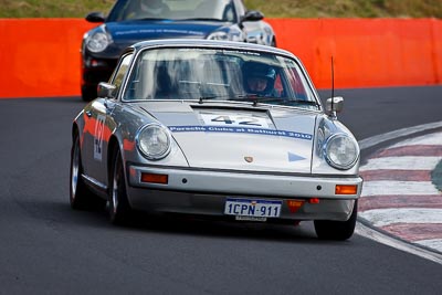 42;1974-Porsche-911S;1CPN911;5-April-2010;Australia;Bathurst;Bill-Stagoll;FOSC;Festival-of-Sporting-Cars;Mt-Panorama;NSW;New-South-Wales;Regularity;auto;motorsport;racing;super-telephoto