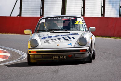 25;1986-Porsche-911-Carrera;5-April-2010;Australia;Bathurst;FOSC;Festival-of-Sporting-Cars;Mt-Panorama;NSW;New-South-Wales;Nick-Karnaros;Regularity;auto;motorsport;racing;super-telephoto