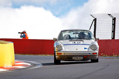 42;1974-Porsche-911S;1CPN911;5-April-2010;Australia;Bathurst;Bill-Stagoll;FOSC;Festival-of-Sporting-Cars;Mt-Panorama;NSW;New-South-Wales;Regularity;auto;motorsport;racing;super-telephoto