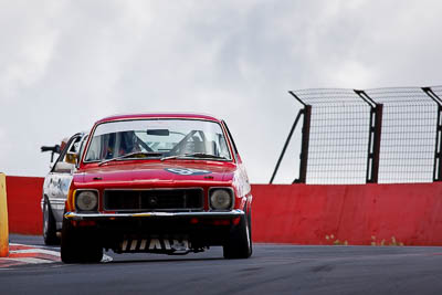 94;1972-Holden-Torana-LJ-XU‒1;5-April-2010;Australia;Bathurst;FOSC;Festival-of-Sporting-Cars;Mt-Panorama;NSW;New-South-Wales;Regularity;Steve-Jones;auto;motorsport;racing;super-telephoto