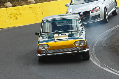 19;1964-Triumph-2000;5-April-2010;Australia;Bathurst;FOSC;Festival-of-Sporting-Cars;Ian-Cuss;Mt-Panorama;NSW;New-South-Wales;Regularity;auto;motorsport;racing;telephoto